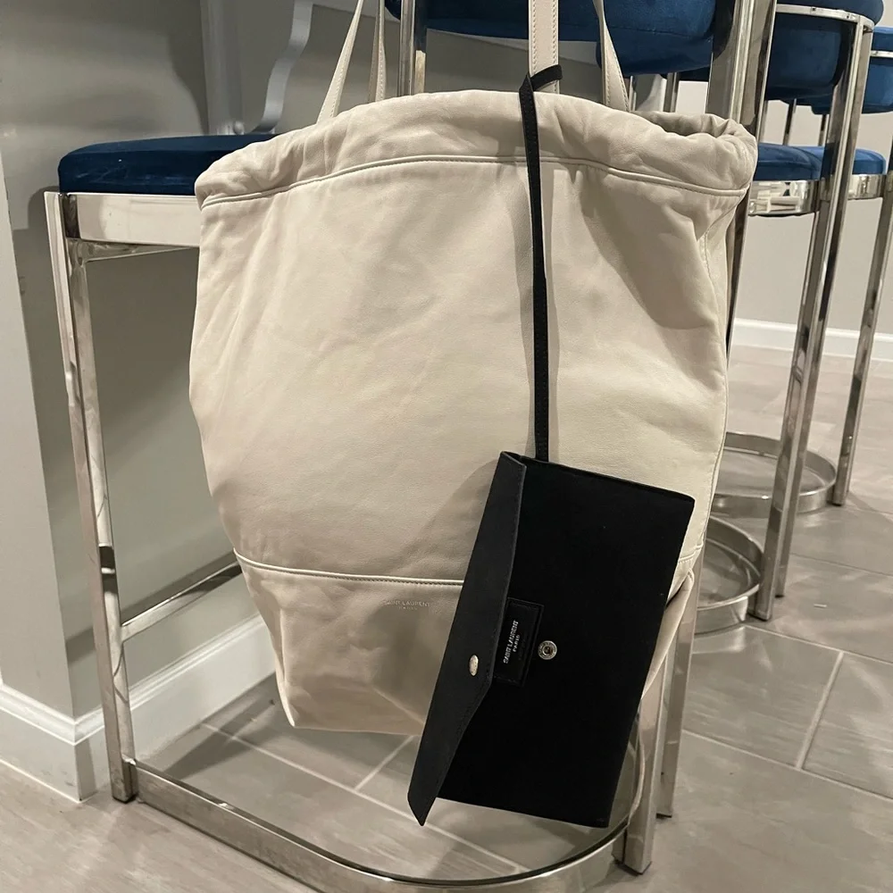 YSL authentic lamb skin bag. Card of authenticity. - Picture 15 of 17